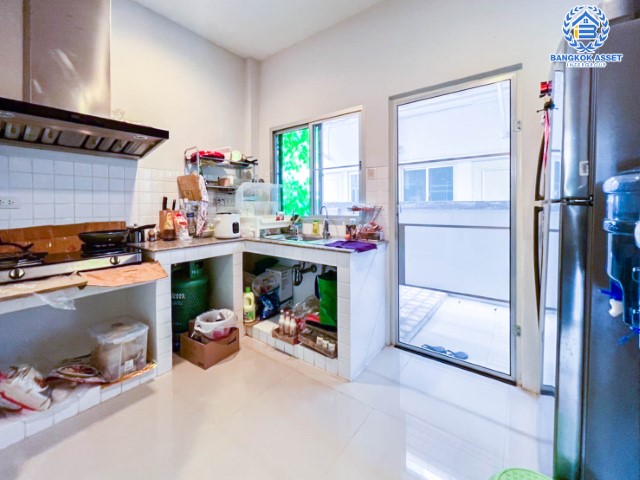 *****บ้านเดี่ยวมือสองนนทบุรี ม.ไลฟ์บางกอกบูเลอวาร์ด ราชพฤกษ์-รัตนาธิเบศร์ #หลังมุม เนื้อที่กว้างขวางถึง 69 ตร.ว. ฟังก์ชัน 3 ห้องนอน 4 ห้องน้ำ 2 ที่จอดรถ บนทำเลแห่งการเดินทาง ใกล้รถไฟฟ้าสายสีม่วง "สถานีท่าอิฐ" และทางด่วน "ศรีรัช" ห้ามพลาด!